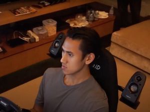 Sean Gelael Silaturahmi Lewat Balapan Virtual Sean Gelael Silaturahmi Lewat Balapan Virtual