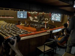 DPR Gelar Paripurna Virtual Pembukaan Masa Sidang, 266 Anggota Tak Hadir
