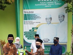 Ada KSBB, Lippo Kirim Sembako ke Pesantren dan Panti Asuhan DKI