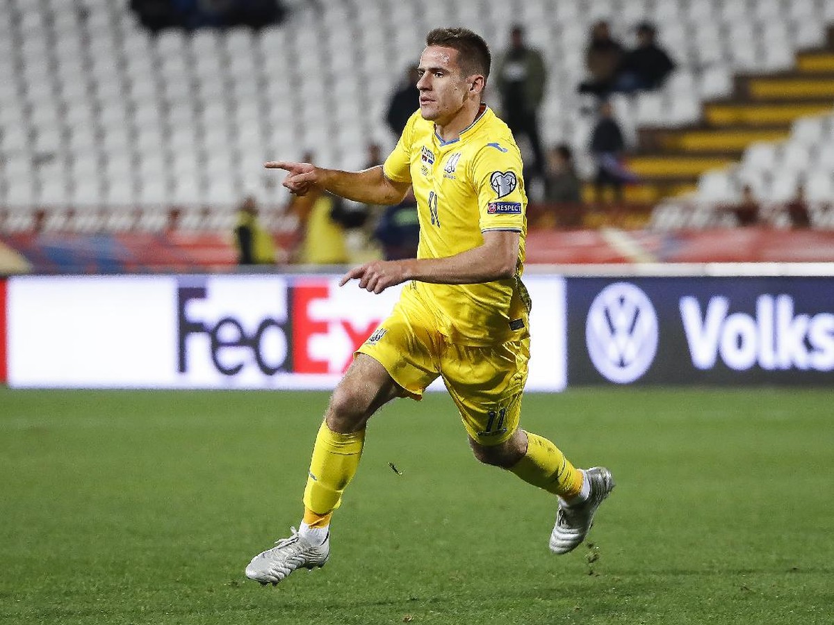 Striker Dynamo Kiev, Artem Besedin, dihukumg larangan bertanding setahun karena menggunakan doping. (Foto: Srdjan Stevanovic/Getty Images)