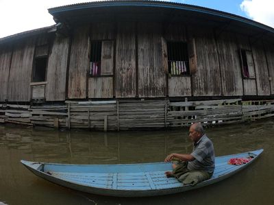 Banjir di Jambi Akibat Luapan Sungai Batanghari Meluas