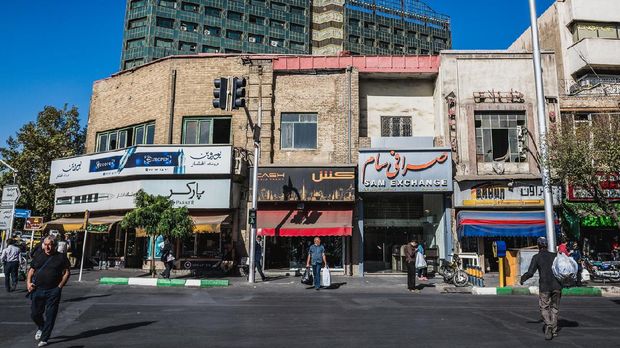 Tehran, Iran - October 15, 2016: Buildings at crossroads of Jomhouri Avenue and Ferdowsi Avenue in Tehran