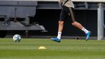 Foto: Aksi Pemain Real Madrid Merumput Lagi