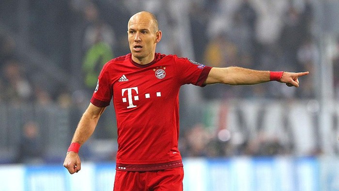 TURIN, ITALY - FEBRUARY 23:  Arjen Robben of FC Bayern Muenchen gestures during the UEFA Champions League Round of 16 first leg match between Juventus and FC Bayern Muenchen at Juventus Arena on February 23, 2016 in Turin, Italy.  (Photo by Marco Luzzani/Getty Images)