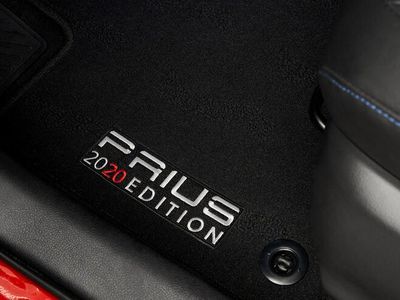 Penampakan Toyota Prius Edisi Spesial dengan Teknologi Android Auto