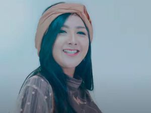 Gandeng Cakra Khan, Ucie Sucita Rilis Naudzubillah