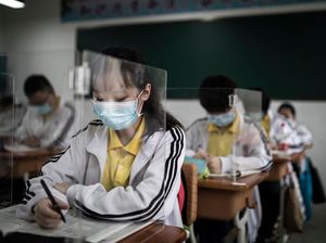 Sekolah di Wuhan Kembali Dibuka