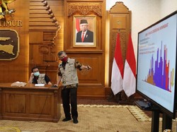 Klaster Mal di Surabaya Berasal dari Seorang Marketing