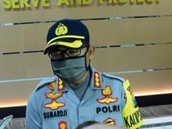 Pelanggar PSBB di Sidoarjo Dihukum Jadi Relawan Pemakaman COVID-19