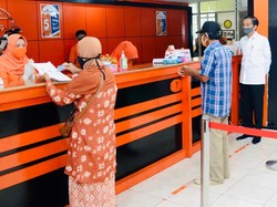 Perkuat Daya Beli, Jokowi Harap Bansos Jangkau 55% Penduduk