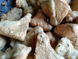 Penjual Tahu Aci Khas Tegal Tetap Bertahan di Tengah Pandemi