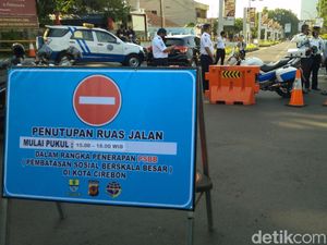 Perketat Aktivitas Masyarakat, Pemkot Cirebon Tutup Dua Jalan