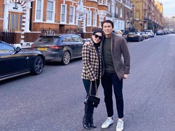 Sekali Lagi! Ayah Angkat Tegaskan Bukan Sugar Daddy Syahrini