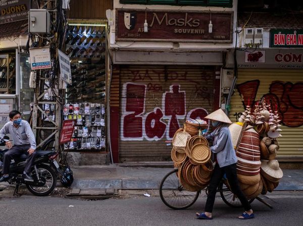 Riwayat Topi Non La yang Melegenda dari Vietnam
