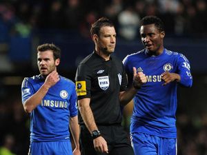 Beberapa Pesepakbola yang Bikin Kesal Mark Clattenburg Beberapa Pesepakbola yang Bikin Kesal Mark Clattenburg