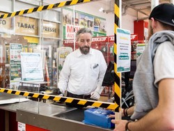 Virus Corona Ubah Kebiasaan Orang Jerman Membayar dengan Uang Tunai