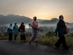 Ragam Imbauan Salat Idul Fitri di Rumah Saja