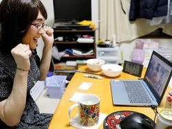 Virus Corona Tak Halangi Pesta Minum Virtual Orang Jepang