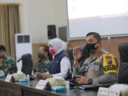 Khofifah Sebut Jatim Layak Ajukan PSBB Provinsi