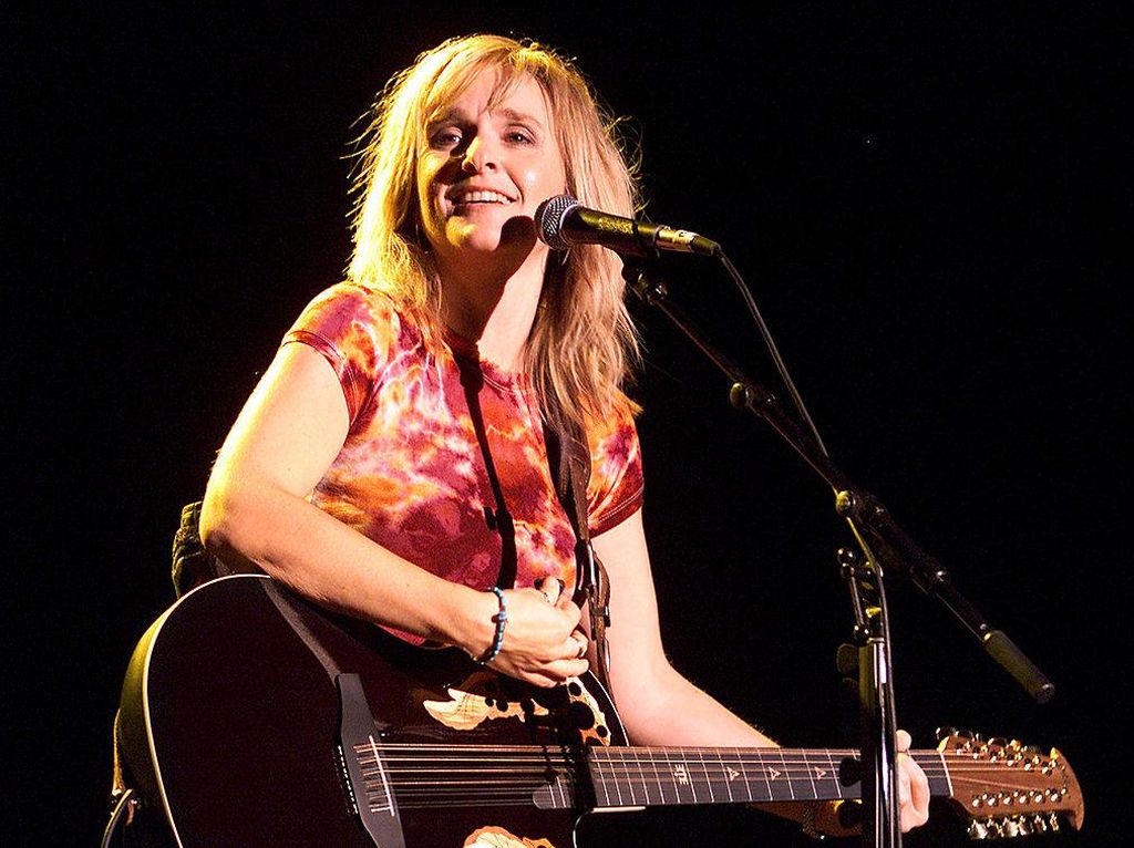 Melissa Etheridge Berduka Putranya Meninggal karena Kecanduan Opium Melissa Etheridge Berduka Putranya Meninggal karena Kecanduan Opium