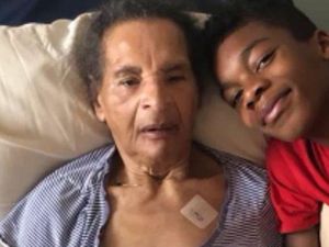 Bocah 12 Tahun Kirim APD Buatan Sendiri ke Neneknya dengan Dibantu Polisi