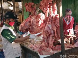 Razia Daging Oplosan, Petugas Malah Temukan Semi-glonggongan di Klaten Razia Daging Oplosan, Petugas Malah Temukan Semi-glonggongan di Klaten