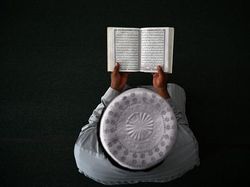 Malam Lailatul Qadar, Apa Artinya?