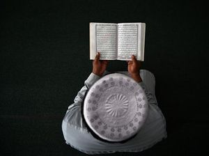 Malam Lailatul Qadar, Apa Artinya?