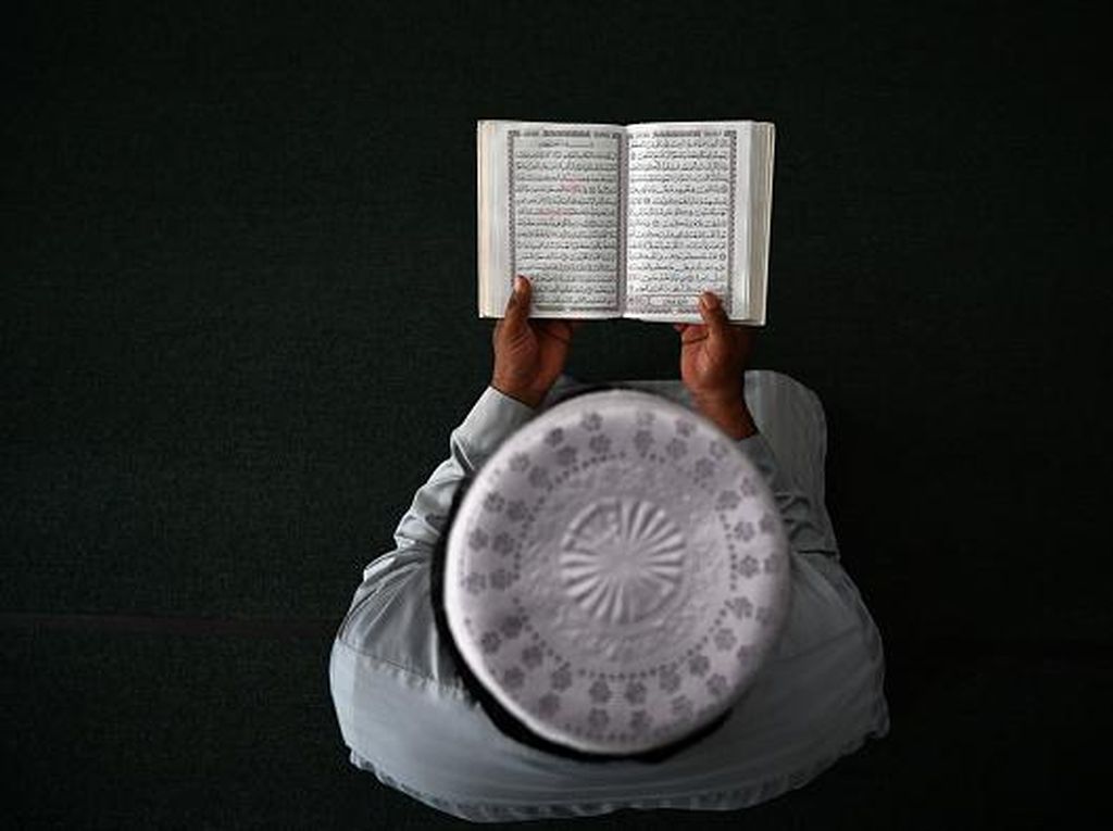 Malam Lailatul Qadar, Apa Artinya? Malam Lailatul Qadar, Apa Artinya?