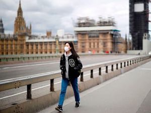 Lockdown Dicabut, Toko-toko di Inggris Buka Lagi