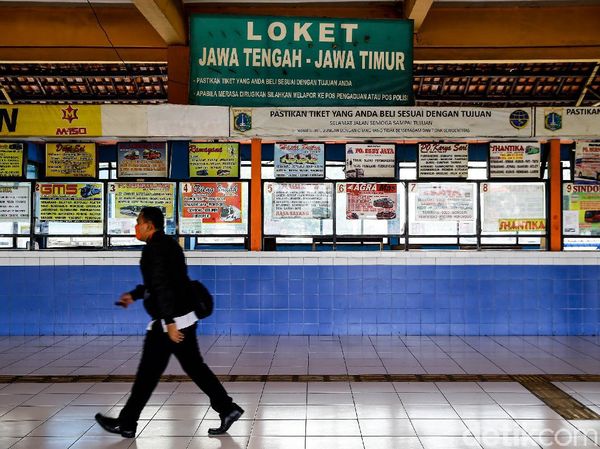 Suasana Terkini Terminal Kampung Rambutan Seminggu Jelang Lebaran