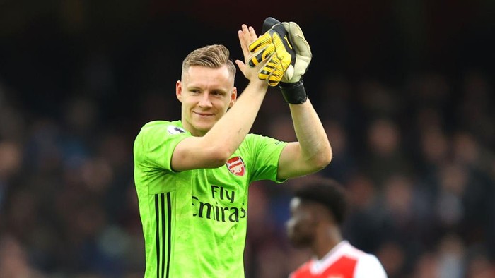 LONDON, ENGLAND - MARCH 07: Bernd Leno of Arsenal applauds fans following his sides victory in the Premier League match between Arsenal FC and West Ham United at Emirates Stadium on March 07, 2020 in London, United Kingdom. (Photo by Julian Finney/Getty Images)