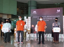 Bank Mega Salurkan 16.000 Bantuan Sembako ke Warga Terdampak Corona