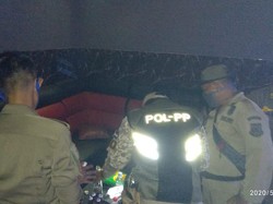 Tempat Karaoke di Serpong Beroperasi Saat PSBB, 11 Pemandu Lagu Diamankan