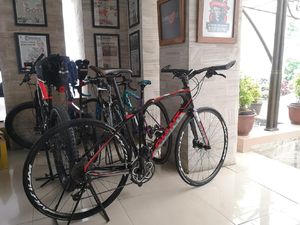 Siap-siap! Nanti Malam Ganjar Pranowo Bakal Lelang Sepeda Pertamanya