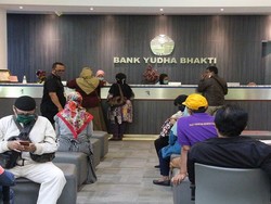 Bank Yudha Bhakti Bayarkan THR Pensiunan di Tengah Pandemi COVID-19