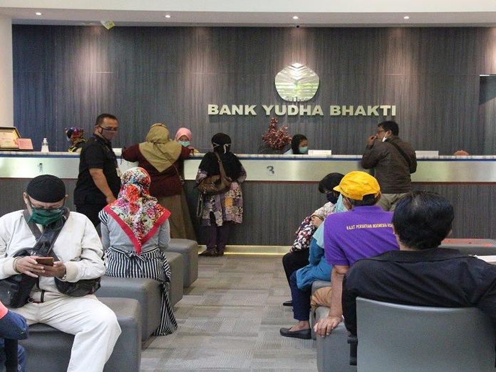 Bank Yudha Bhakti Bayarkan THR Pensiunan di Tengah Pandemi COVID-19 Bank Yudha Bhakti Bayarkan THR Pensiunan di Tengah Pandemi COVID-19
