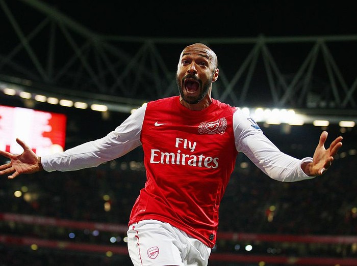 LONDON, ENGLAND - JANUARY 09:  Thierry Henry of Arsenal celebrates scoring during the FA Cup Third Round match between Arsenal and Leeds United at the Emirates Stadium on January 9, 2012 in London, England.  (Photo by Clive Mason/Getty Images)