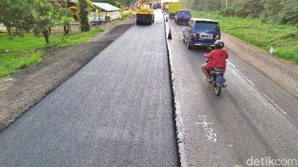 Perbaikan Jalan Lintas Timur Sumatera