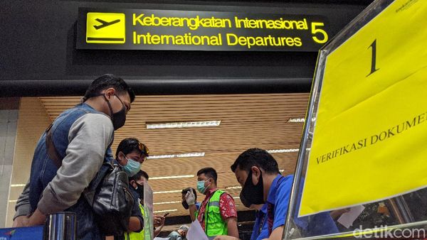 Pengecekan Penumpang di Bandara Soeta Diperketat