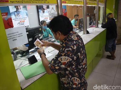Tiket Kereta Luar Biasa Ramai Diminati Warga