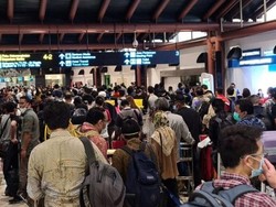 Ombudsman Sebut Kepadatan di Bandara Disengaja, Maskapai Perlu Disanksi