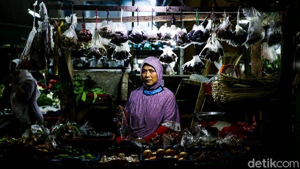 Sepekan Jelang Lebaran, Pasar Masih Sepi Pembeli