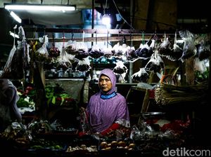 Sepekan Jelang Lebaran, Pasar Masih Sepi Pembeli