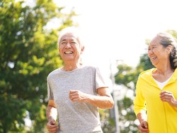 3 Tips Sederhana Ini Bisa Bantu Jaga Daya Tahan Tubuh Lansia