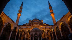 Deretan Masjid Biru di Berbagai Belahan Dunia