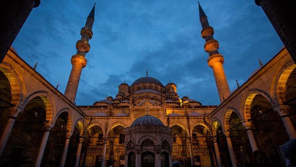 Deretan Masjid Biru di Berbagai Belahan Dunia