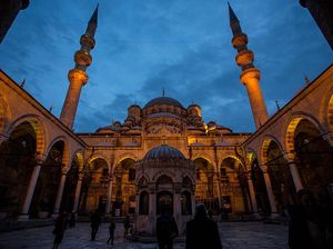 Deretan Masjid Biru di Berbagai Belahan Dunia