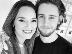 Wanita Ini Viral di TikTok Karena Awet Muda Sampai Dikira Adik Anaknya