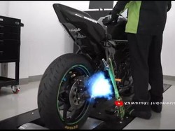 Video Gaharnya Raungan Kawasaki Ninja ZX-25R di Putaran Mesin Tinggi